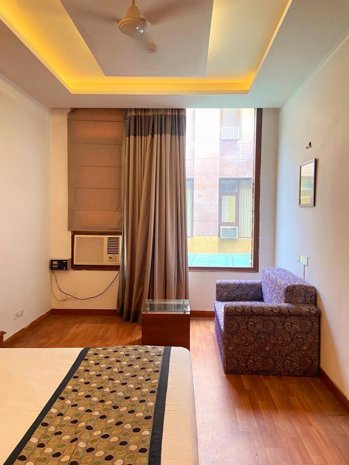 Modi Hotel & Resorts Pinjaur Buitenkant foto